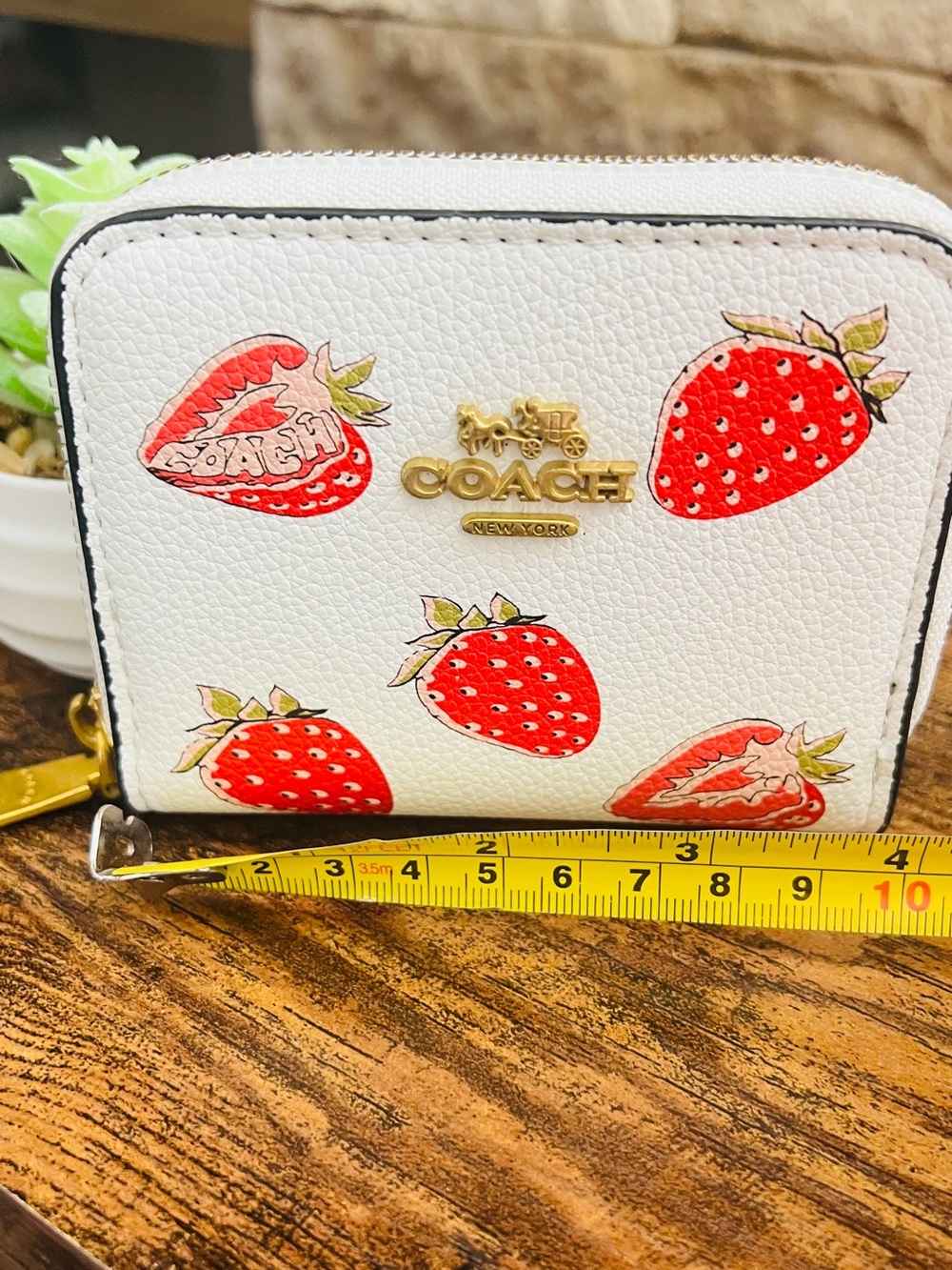 Coach White Strawberry Zip Card Wallet with Gold Logo - Picture 2 of 9